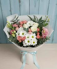 Букет цветов из:  Розы, Лизиантусы и Хризантемы в Лесогорском