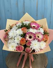 Букет цветов из:  Розы, Герберы и Хризантемы в Лесогорском