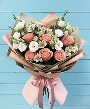 Букет цветов из:  Розы, Альстромерии и Лизиантусы в Лесогорском