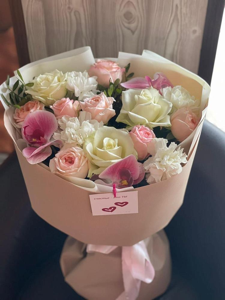 Букет цветов из: Орхидеи, Розы и Гвоздики в Лесогорском