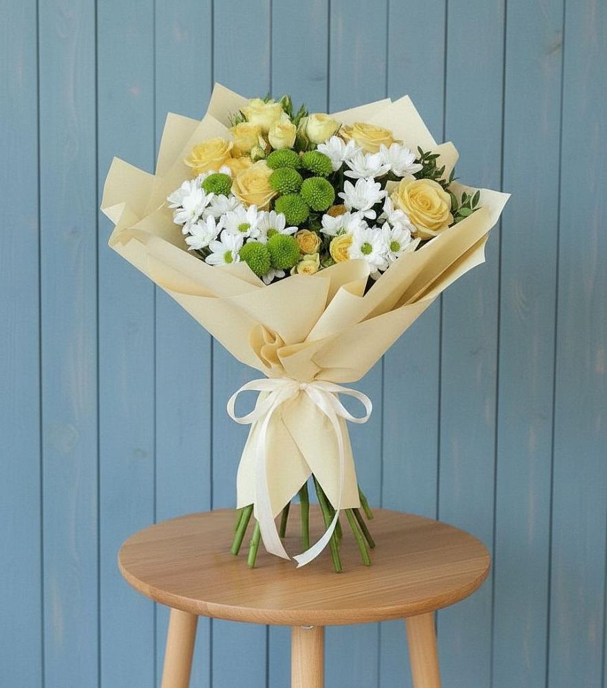 Букет цветов из: Хризантемы и Розы в Лесогорском