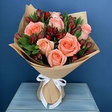Букет цветов из:  Розы и Альстромерии #REPLACE_PRED# Лесогорском