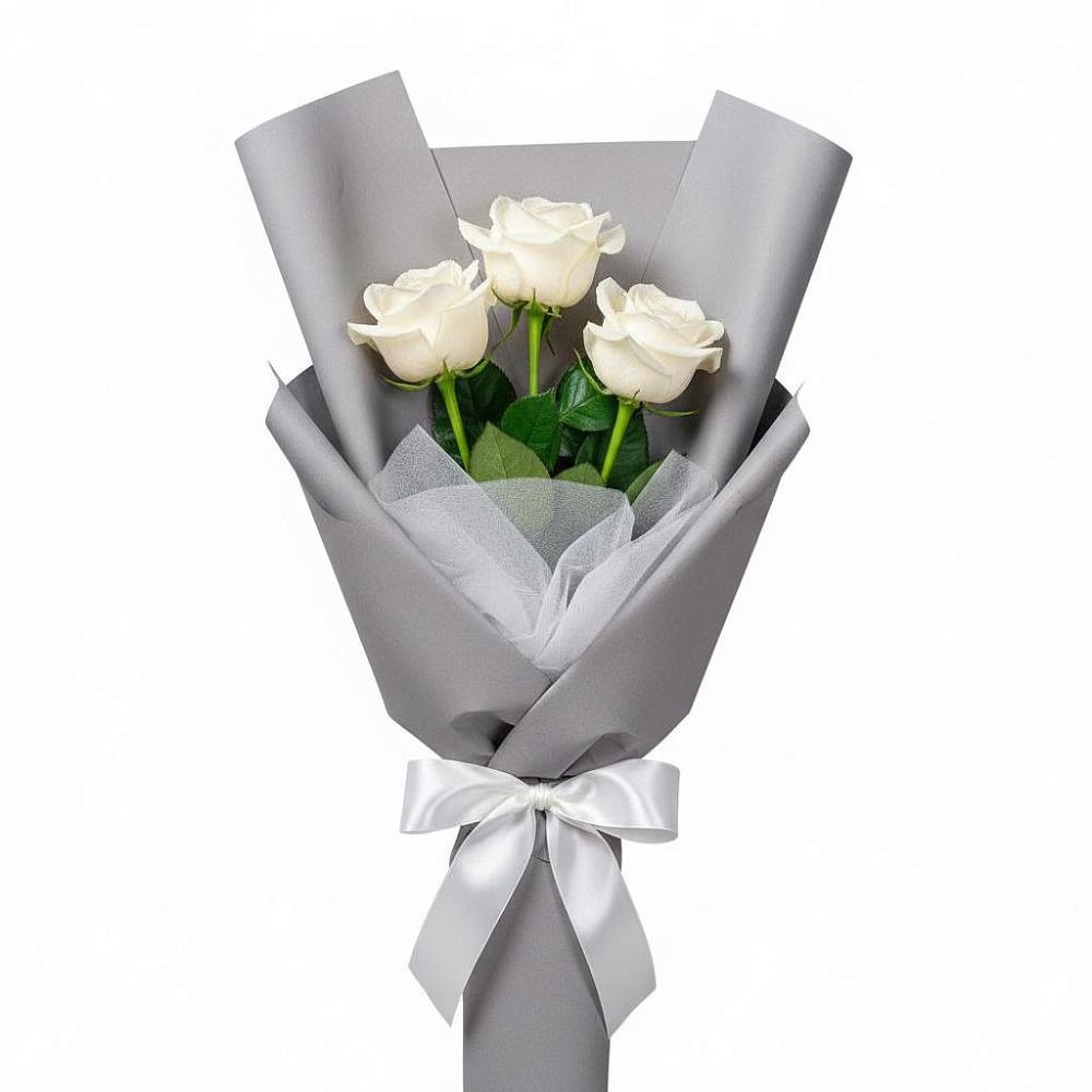 Букет 3 белые розы в Лесогорском