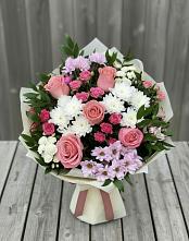 Букет цветов из:  Альстромерии, Гвоздики, Розы и Хризантемы в Лесогорском