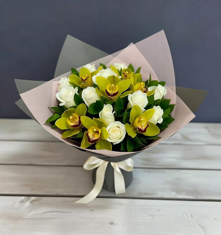 Букет цветов из: Орхидеи и Розы в Лесогорском