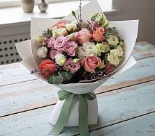 Букет цветов из:  Розы, Лизиантусы и Гвоздики в Лесогорском