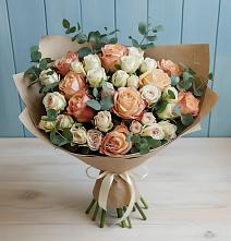 Букет цветов из:  Альстромерии и Розы в Лесогорском