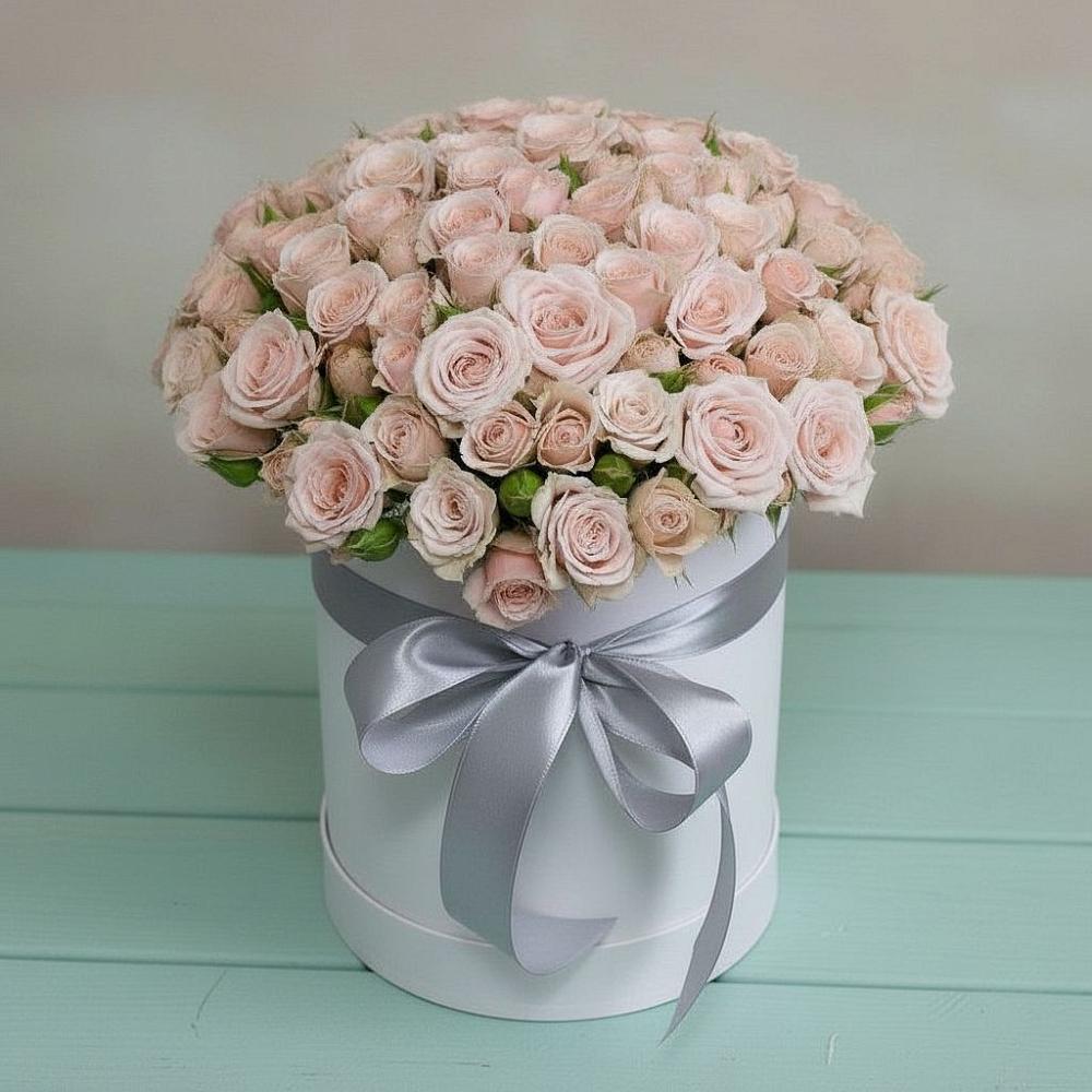 Цветочная композиция из Розы в шляпной коробке в Лесогорском